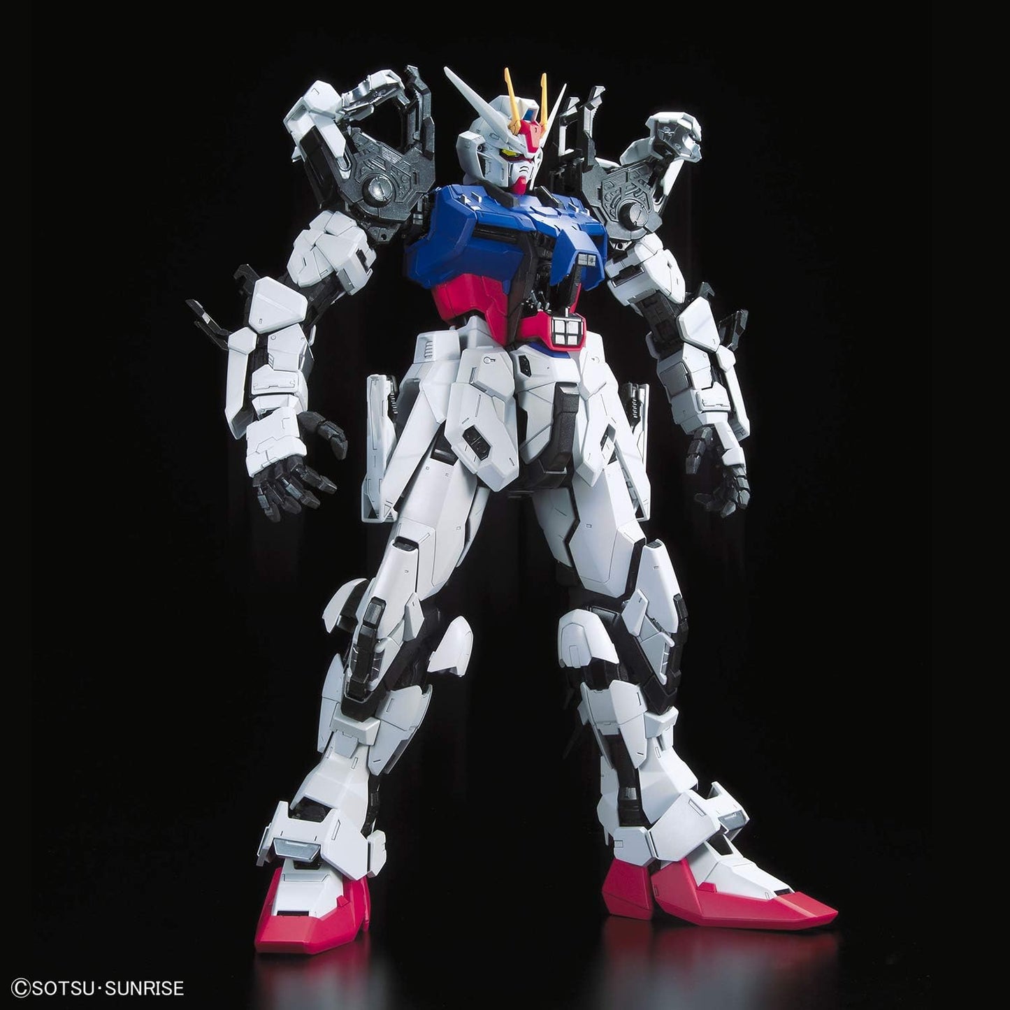 GUNDAM - PG GAT-X105+AQM/E-YM1 Perfect Strike Gundam 1/60