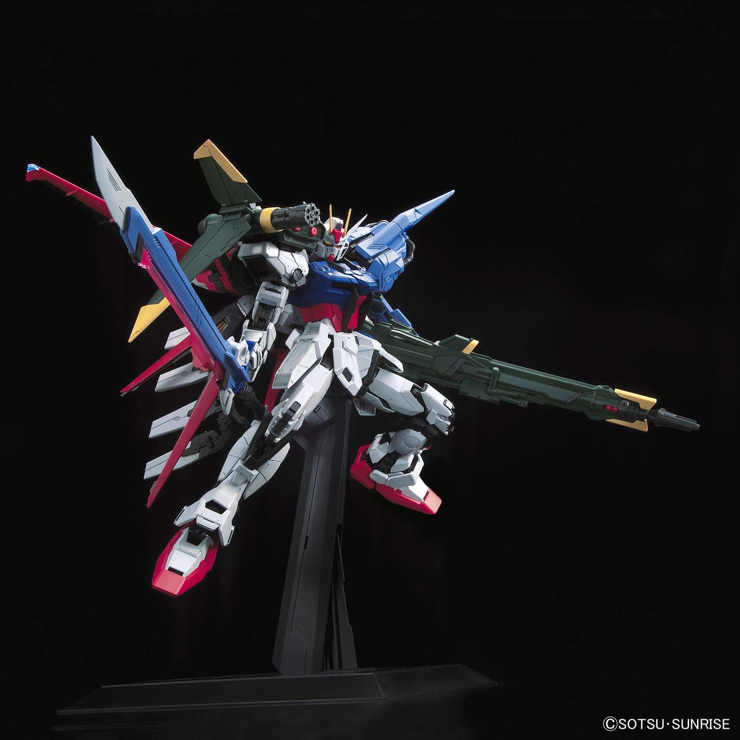 GUNDAM - PG GAT-X105+AQM/E-YM1 Perfect Strike Gundam 1/60