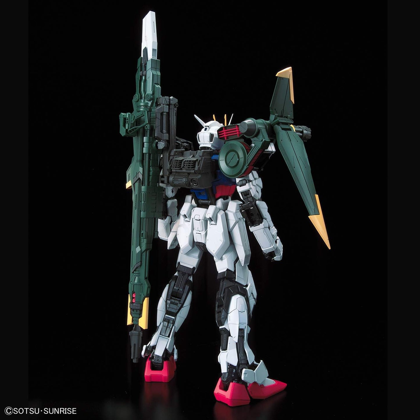 GUNDAM - PG GAT-X105+AQM/E-YM1 Perfect Strike Gundam 1/60