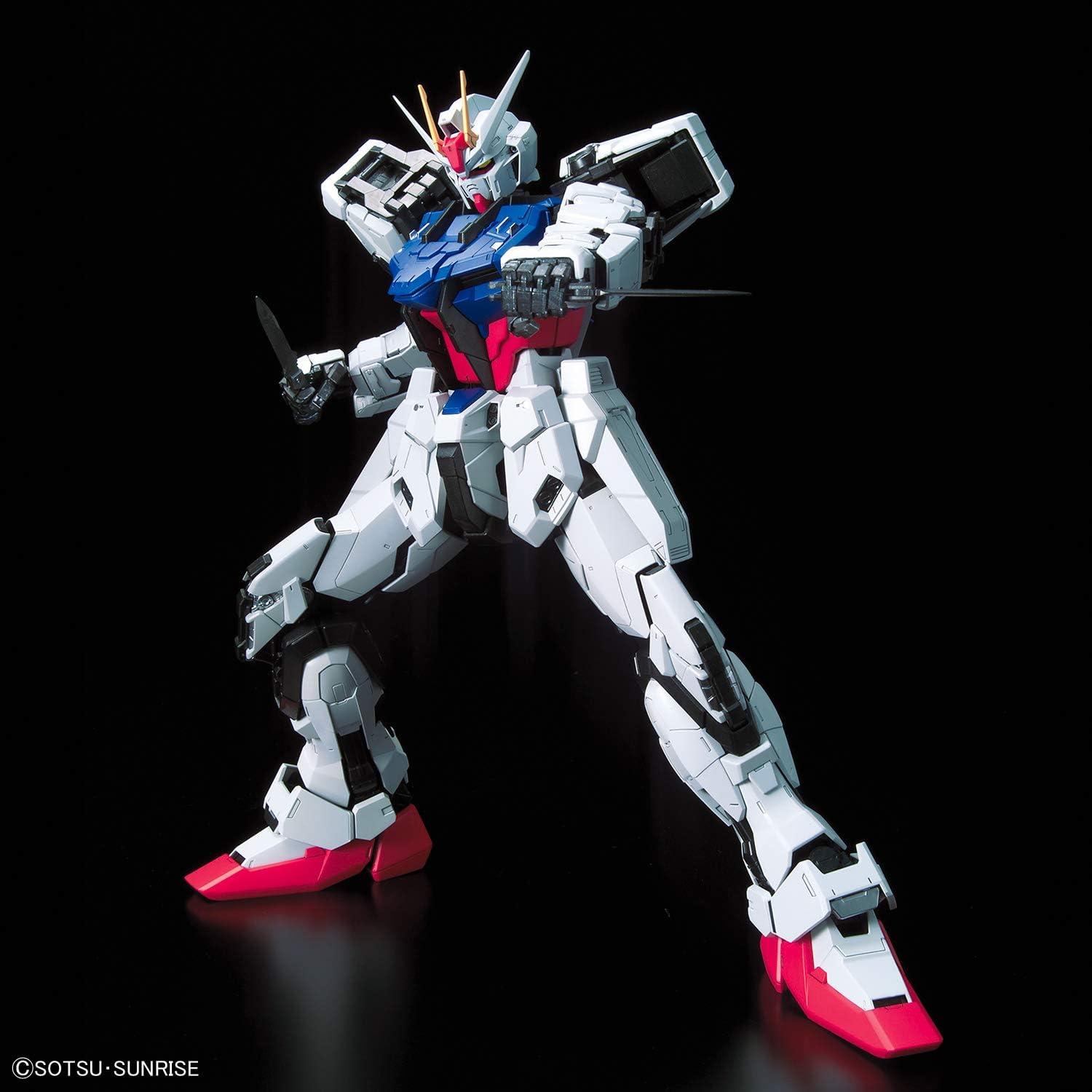 GUNDAM - PG GAT-X105+AQM/E-YM1 Perfect Strike Gundam 1/60