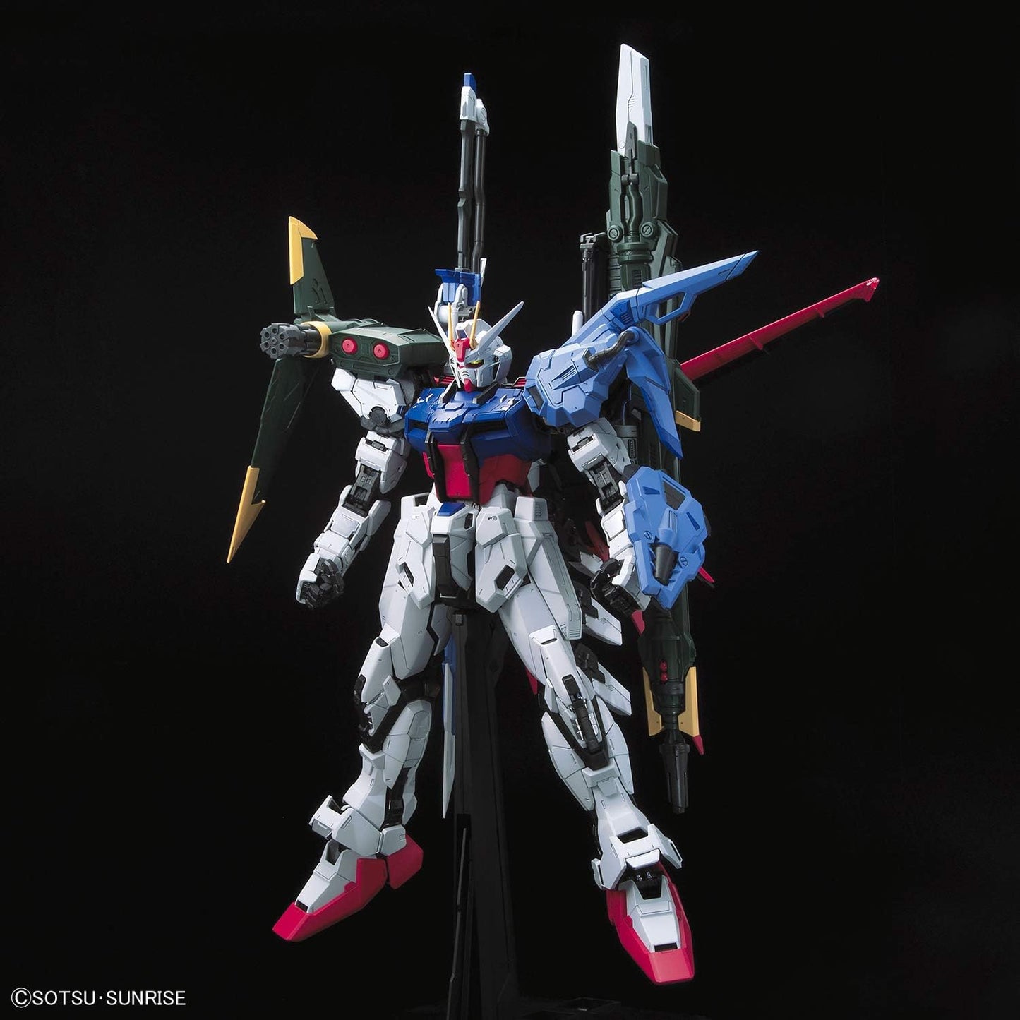 GUNDAM - PG GAT-X105+AQM/E-YM1 Perfect Strike Gundam 1/60