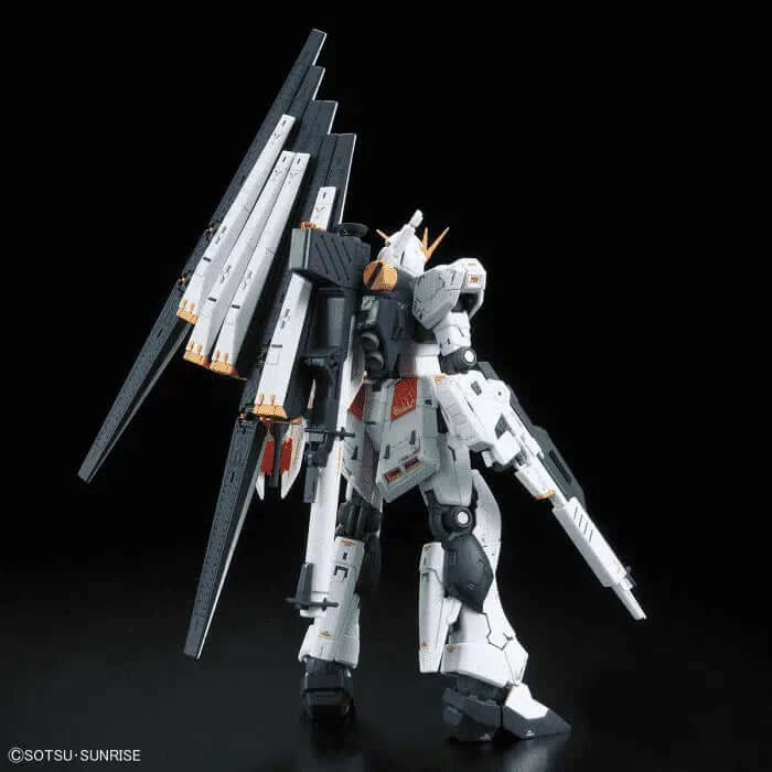 GUNDAM - RG 1/144 v Gundam | BANDAI